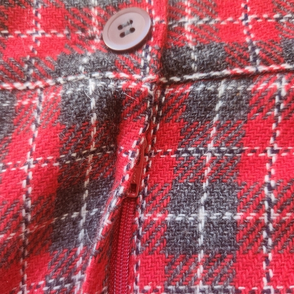Vintage Leslie Fay Plaid Wool Pencil Skirt Size 8 - Red, Gray, White - Picture 5 of 6